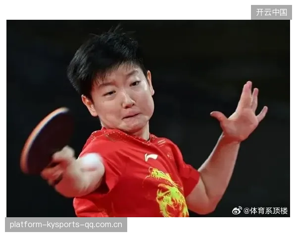 德约反手直线太毒辣：场上无解的杀手锏